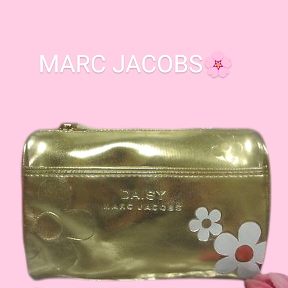 Gold Marc Jacobs- Daisy- cosmetic bag. NEW WITH TAGS - Picture 7 of 16